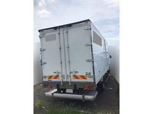 Forward Refrigerator & Freezer Truck_2