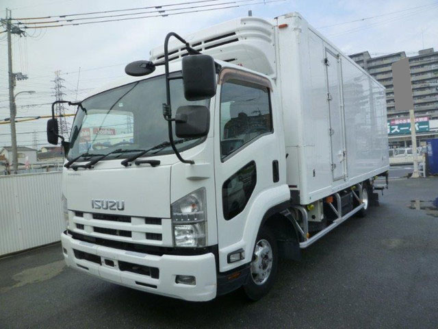 ISUZU Forward Refrigerator & Freezer Truck SKG-FRR90T2 2012 528,583km