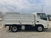 HINO Dutro Flat Body 2RG-XZC605M 2020 4,746km_9