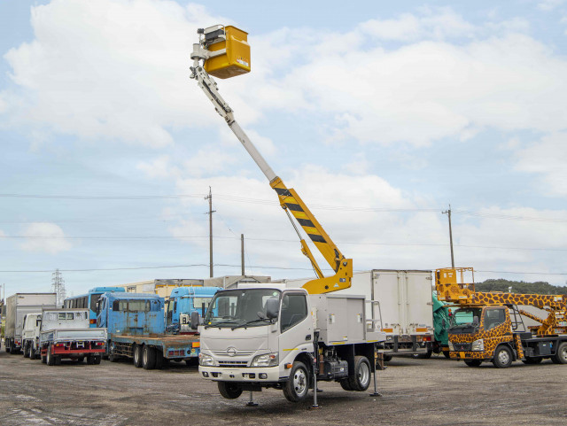 HINO Dutro Cherry Picker TKG-XZU675M 2015 64,000km_1
