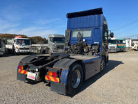 UD TRUCKS Quon Trailer Head QKG-GK5XAB 2013 742,971km_2