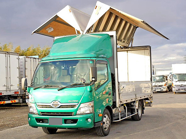 HINO Dutro Aluminum Wing SJG-XKU710M 2011 260,000km