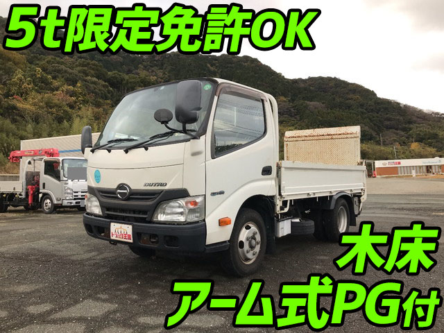 HINO Dutro Flat Body TKG-XZC605M 2014 28,785km