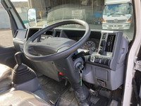 ISUZU Elf Double Cab TRG-NJS85A 2016 59,740km_23