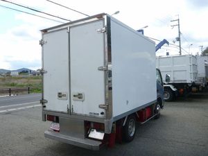 Dutro Refrigerator & Freezer Truck_2