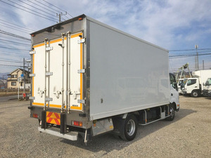 Dutro Refrigerator & Freezer Truck_2