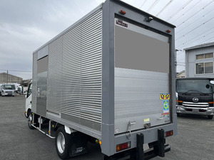 Dutro Aluminum Van_2