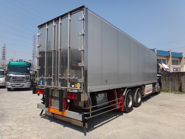 Japanese Used Ud Trucksquon Refrigerator Freezer Truck Lkg Cd5za 10 For Sale Inquiry Number Se Truck Kingdom