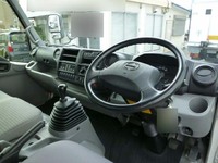 HINO Dutro Panel Van TKG-XZU710M 2013 283,416km_12