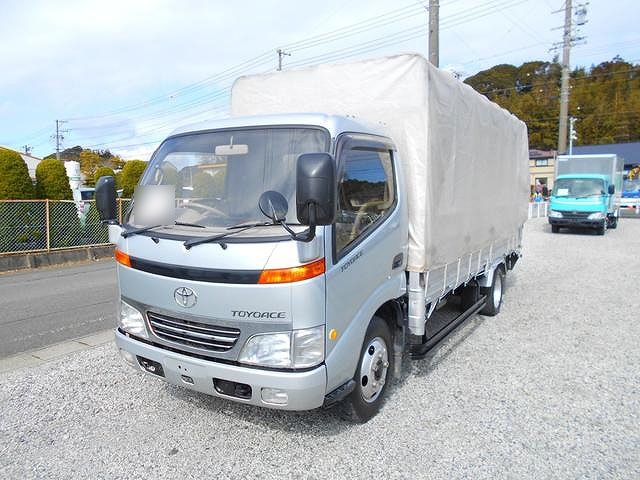 TOYOTA Toyoace Covered Truck KK-XZU347 2000 28,000km
