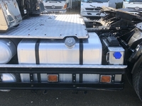 UD TRUCKS Quon Trailer Head QKG-GK6XAB 2014 374,000km_18