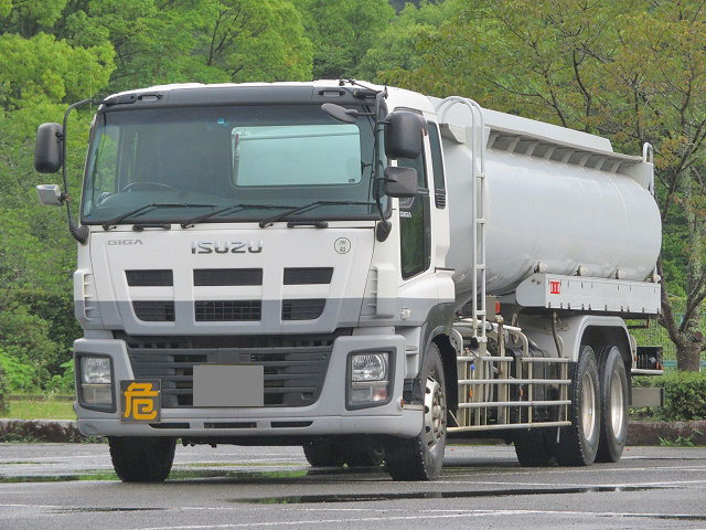 ISUZU Giga Tank Lorry LKG-CYL77A 2011 915,000km