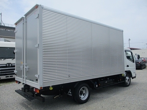 Canter Aluminum Van_2