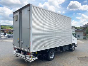 Dutro Aluminum Van_2