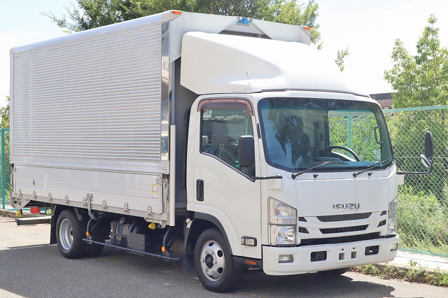 ISUZU Elf Aluminum Wing TPG-NPR85AN 2017 184,000km