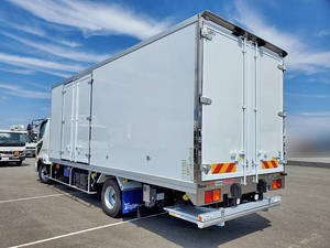 Fighter Refrigerator & Freezer Truck_2