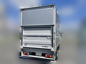 Canter Aluminum Van_2