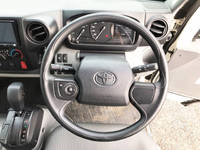 TOYOTA Toyoace Panel Van 2RG-XZU710 2019 7,277km_19