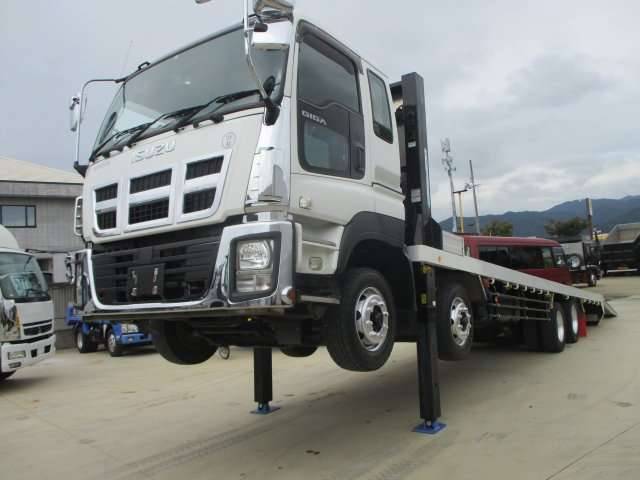 ISUZU Giga Self Loader LKG-CYJ77A 2011 350,000km