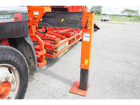 ISUZU Giga Safety Loader (With 4 Steps Of Cranes) PJ-CYZ51S6J 2006 697,000km_17