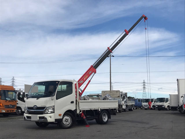 TOYOTA Toyoace Truck (With Crane) TXG-XZU700 2013 48,200km