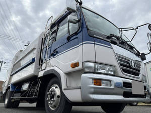 UD TRUCKS Condor Garbage Truck PB-MK36A 2004 126,000km_1