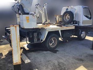 Canter Hole Digging & Pole Standing Cars_2