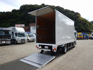 Elf Panel Van_2