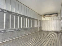 ISUZU Forward Refrigerator & Freezer Truck SKG-FRR90S2 2011 684,492km_10