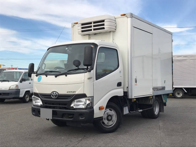 TOYOTA Dyna Refrigerator & Freezer Truck TKG-XZU605 2016 59,904km