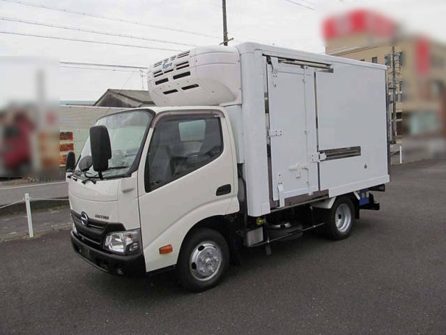 HINO Dutro Refrigerator & Freezer Truck TPG-XZC605M 2017 236,000km