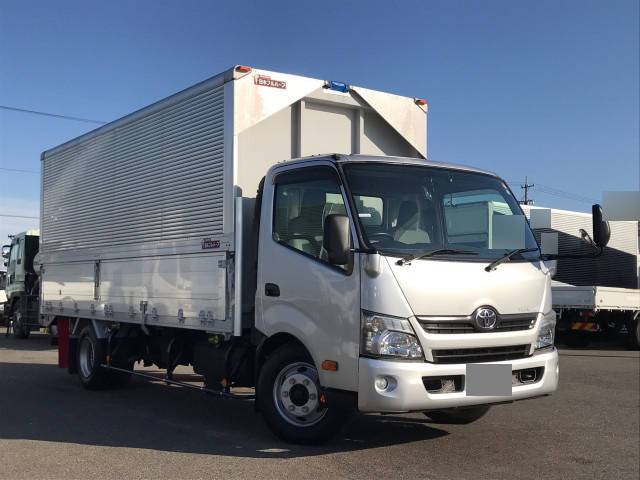 TOYOTA Toyoace Aluminum Wing TDG-XZU730 2014 29,000km