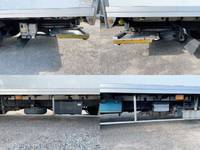 ISUZU Forward Refrigerator & Freezer Truck TKG-FRR90S2 2015 725,000km_17