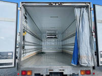 ISUZU Forward Refrigerator & Freezer Truck TKG-FRR90S2 2015 725,000km_9