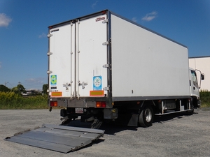 Forward Refrigerator & Freezer Truck_2