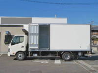HINO Dutro Refrigerator & Freezer Truck 2RG-XZU722M 2022 2,000km_3