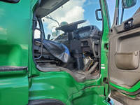 ISUZU Giga Trailer Head LKG-EXD52AD 2011 51,000km_19