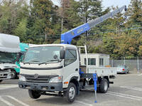 TOYOTA Dyna Truck (With 5 Steps Of Cranes) BDG-XZU414 2009 145,900km_1