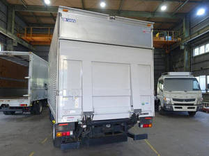 Canter Aluminum Van_2