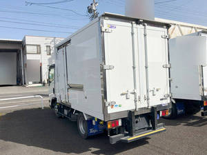 Elf Refrigerator & Freezer Truck_2