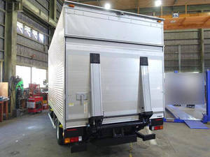 Canter Aluminum Van_2