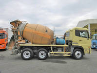 UD TRUCKS Quon Mixer Truck ADG-CW2XL 2006 320,000km_3