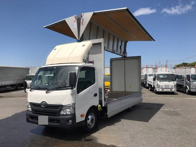 TOYOTA Dyna Aluminum Wing TKG-XZU720 2014 179,276km