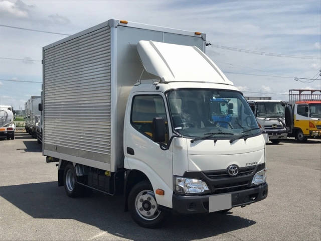 TOYOTA Toyoace Aluminum Van TKG-XZC605 2018 131,095km