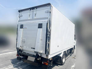 Canter Aluminum Van_2