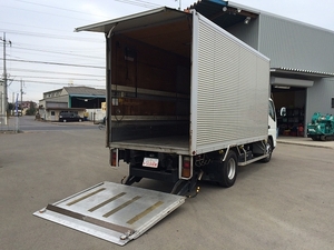 Canter Aluminum Van_2