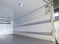 ISUZU Forward Refrigerator & Freezer Truck TKG-FRR90S2 2014 392,000km_11