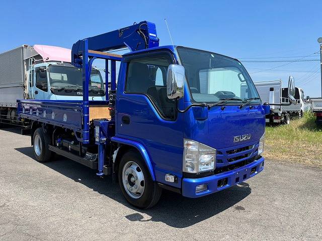 ISUZU Elf Truck (With 4 Steps Of Cranes) 2RG-NKR88R 2020 3,000km