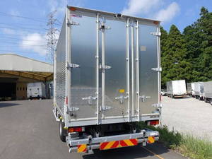 Canter Aluminum Van_2