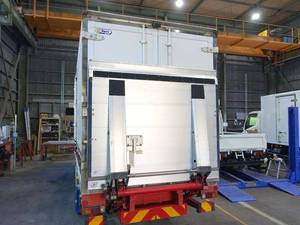 Canter Refrigerator & Freezer Truck_2